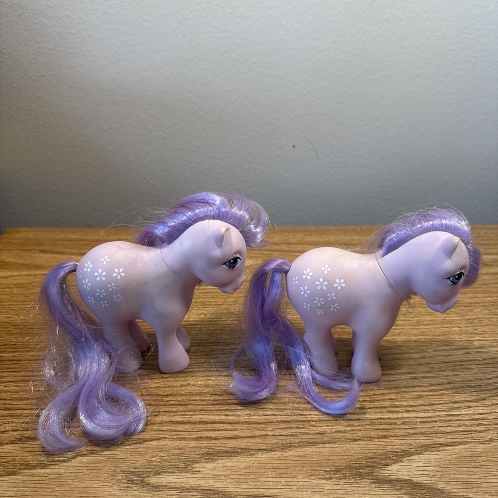Vintage 2 My Little Pony Blossom 1982 Hasbro Lavender/accessories,‎ saddle, hats